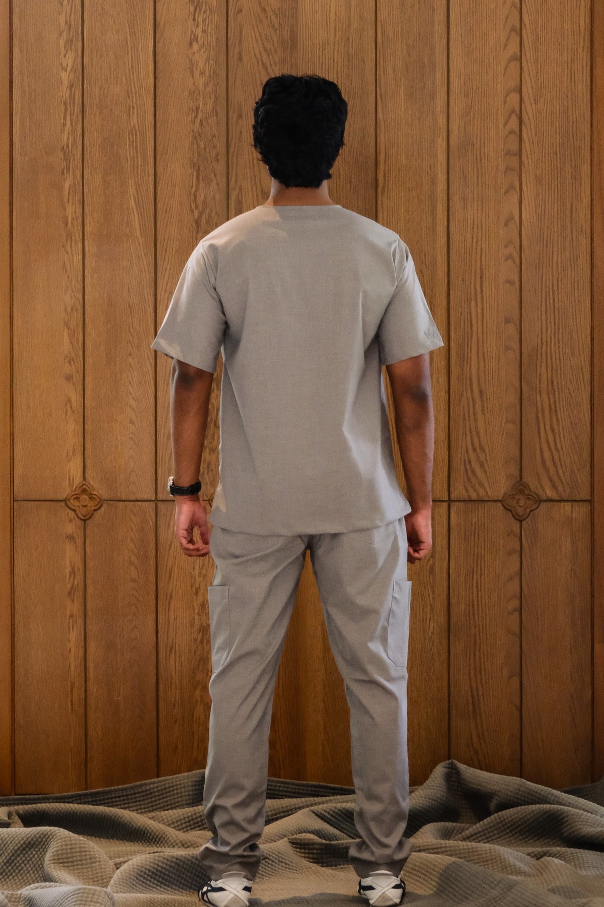 Men's Agaon scrub set in Slate Grey